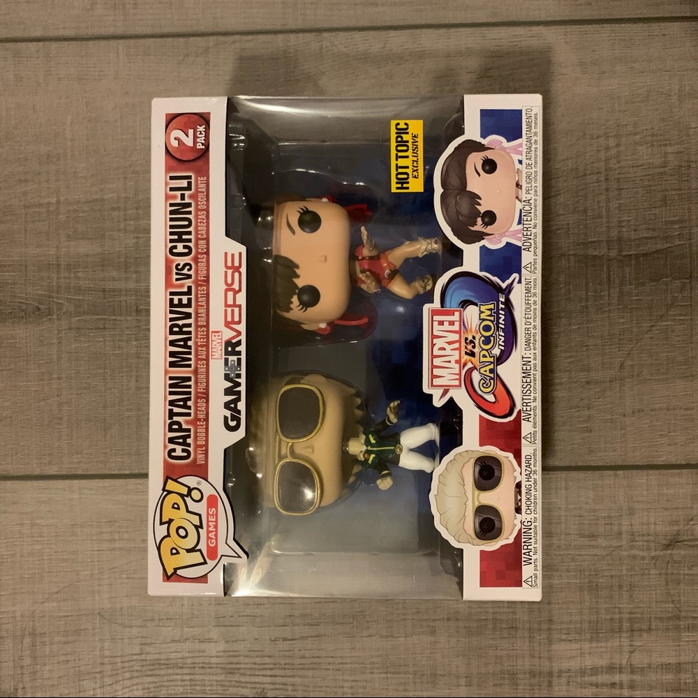 Chun li vs captain marvel funko pop